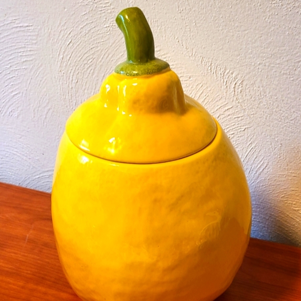 Cookie jar